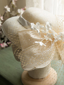 Beige Flower Bow Wedding Hat With Tulle Vintage Hat