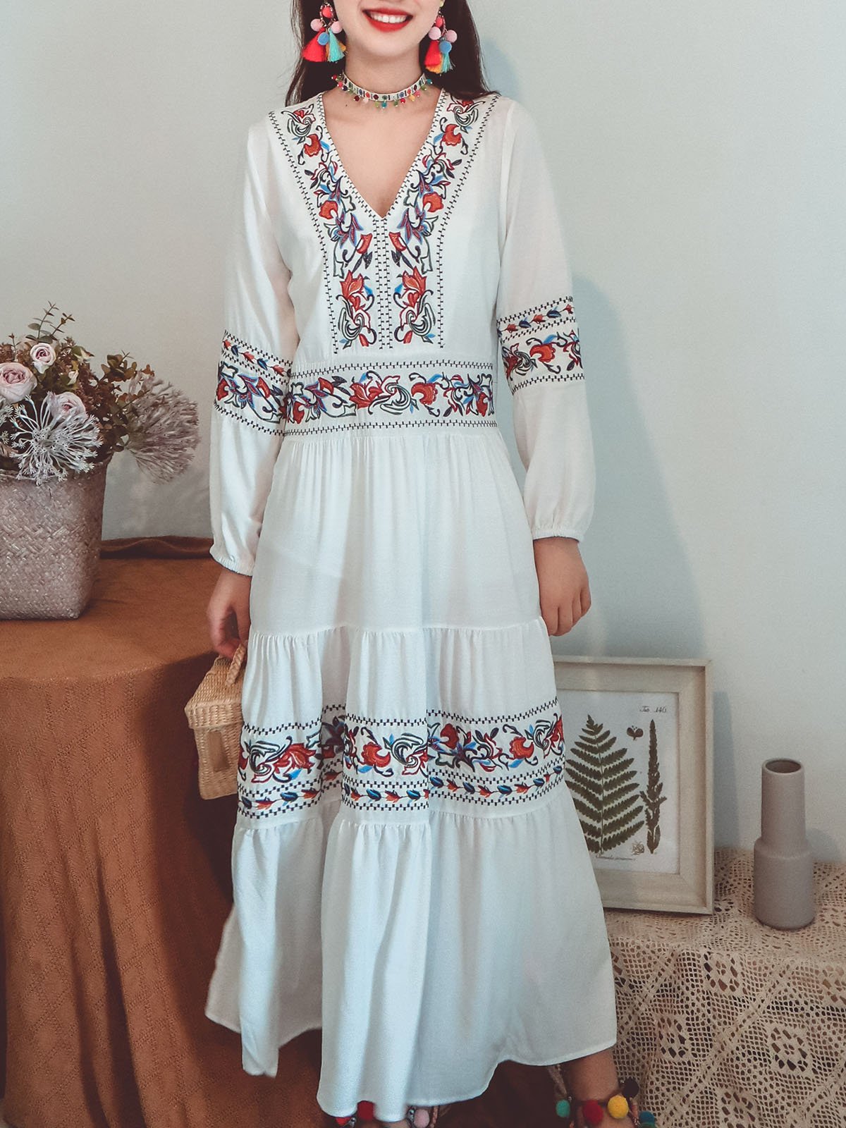 Jolly Vintage Women's Embroidered Floral V Neck Long Sleeves Boho Maxi Jolly Vintage Women's Embroidered Floral V Neck Long Sleeves Boho Maxi