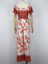 Load image into Gallery viewer, 2 Pieces Boho Outfits Cropped Floral Printed Beach Wear For Women