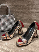 Load image into Gallery viewer, Sweet Heart Rivet Chunky Heel  Vinatge Shoes