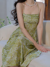Load image into Gallery viewer, Green Rose Floral Spaghetti Strap 1950S Vintage Dress