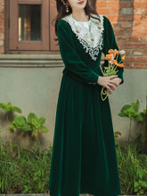 Load image into Gallery viewer, Emerald Green Flower Lace Velvet Long Sleeve Vintage Dress