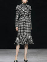 Load image into Gallery viewer, Black And White Ruffles Houndstooth Tweed 1940S Coat