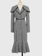 Load image into Gallery viewer, Black And White Ruffles Houndstooth Tweed 1940S Coat