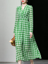 Load image into Gallery viewer, Vintage Green And White V Neck Maxi Dress