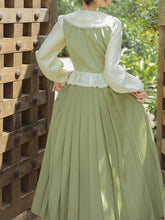 Load image into Gallery viewer, 2PS Light Green Peter Pan Collar Ruffles Blouse And Green Swing Skirt 1950S Dresss Set
