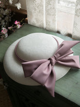 Load image into Gallery viewer, Sweet Bow Satin Vintage Audrey Hepburn Same Style Embroidered 1950S Hat