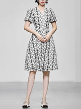 Load image into Gallery viewer, White Embroidered Black Thread V-Neck Pearl 1950S Vintage Dress