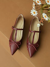 Load image into Gallery viewer, Women&#39;s Flat Heel Pointed Toe Hollow Belt Leather Vintage Shoes