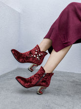 Load image into Gallery viewer, 7CM Luxury Pearls And Diamonds Chunky High Heel Bootie Vintage Shoes