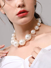 Load image into Gallery viewer, 1950S Plastic Pearl And Diamond Vintage Women&#39;s Necklace