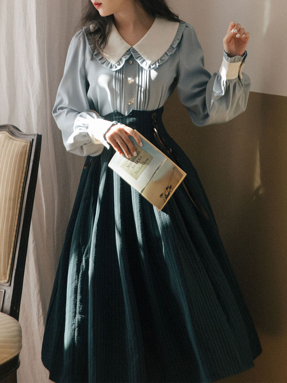 1950S Vintage Peter Pan Puffed Sleeve Shirt And Striped Jacquard Swing Skirt Set