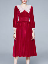 Load image into Gallery viewer, Vinatge Red Lace Long Sleeve Swing Velvet Dress