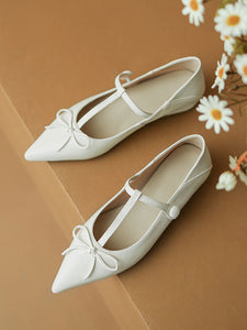Women's Flat Heel Pointed Toe Hollow Belt Leather Vintage Shoes