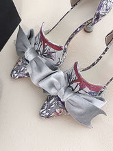 Load image into Gallery viewer, Big Bow Cylindrical Heel Pointed Toe Vinatge Shoes