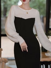 Load image into Gallery viewer, Black and White Split Long Sleeve Retro Knit Sweater Dress