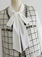 Load image into Gallery viewer, With Bow Collar Vintage Fall Vest Set (Veat+Shirt+Pants)