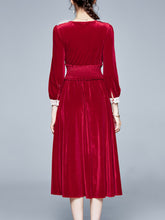 Load image into Gallery viewer, Vinatge Red Lace Long Sleeve Swing Velvet Dress
