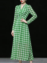 Load image into Gallery viewer, Vintage Green And White V Neck Maxi Dress