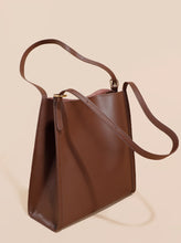 Load image into Gallery viewer, 1950S Cowhide Tote Bag Single Shoulder Bag Armpit Bag