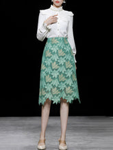 Load image into Gallery viewer, 2PS White Lace Top And Green Lace Skirt Dress Suit