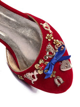 Load image into Gallery viewer, 5CM Luxury Velvet Chunky Heels Artist Cube Heel Retro Shoes
