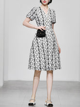 Load image into Gallery viewer, White Embroidered Black Thread V-Neck Pearl 1950S Vintage Dress