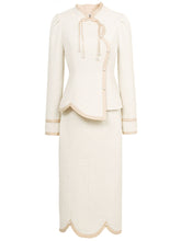 Load image into Gallery viewer, 2PS Apricot Tweed Top Jacket And Skirt 1960S Vintage Suit