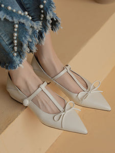 Women's Flat Heel Pointed Toe Hollow Belt Leather Vintage Shoes