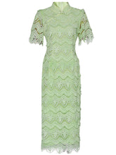 Load image into Gallery viewer, Green Heavy Lace Fabric Embroidered Tassel 1940S Vintage Dress