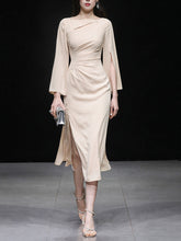 Load image into Gallery viewer, Apricot Slit Cape Sleeve 1940S Vintage Dress