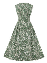 Load image into Gallery viewer, 1950s Floral Print With Pockets Design Vintage Dress