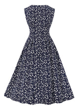 Load image into Gallery viewer, 1950s Floral Print With Pockets Design Vintage Dress