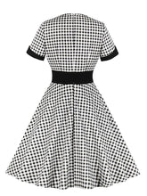 Load image into Gallery viewer, 
Queen Collar Plaid 1950s Vintage Dress 