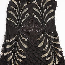 Load image into Gallery viewer, Black 1920s V Neck Sequined Flapper Dress