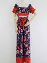 Load image into Gallery viewer, 2 Pieces Boho Outfits Cropped Floral Printed Beach Wear For Women