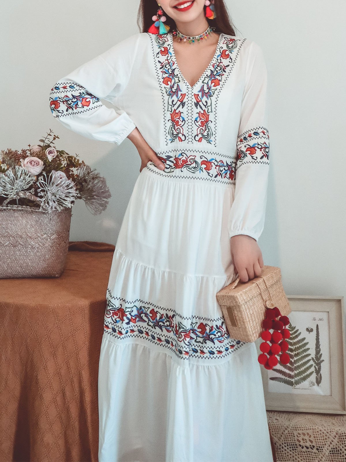 Jolly Vintage Women's Embroidered Floral V Neck Long Sleeves Boho Maxi Cotton Dress, White / XS Jolly Vintage Women's Embroidered Floral V Neck Long Sleeves Boho Maxi Cotton Dress, White / XS